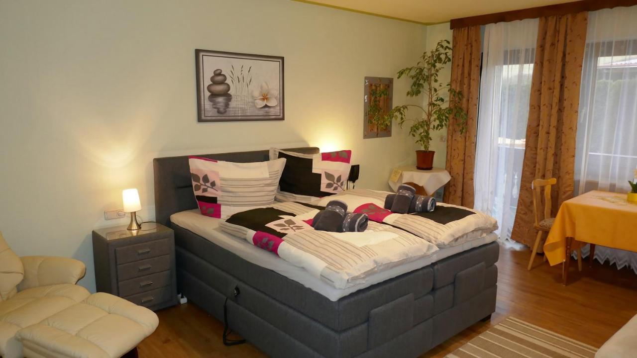 Hotel & Restaurant Zum Deutschen Haus Glashutten  Eksteriør bilde